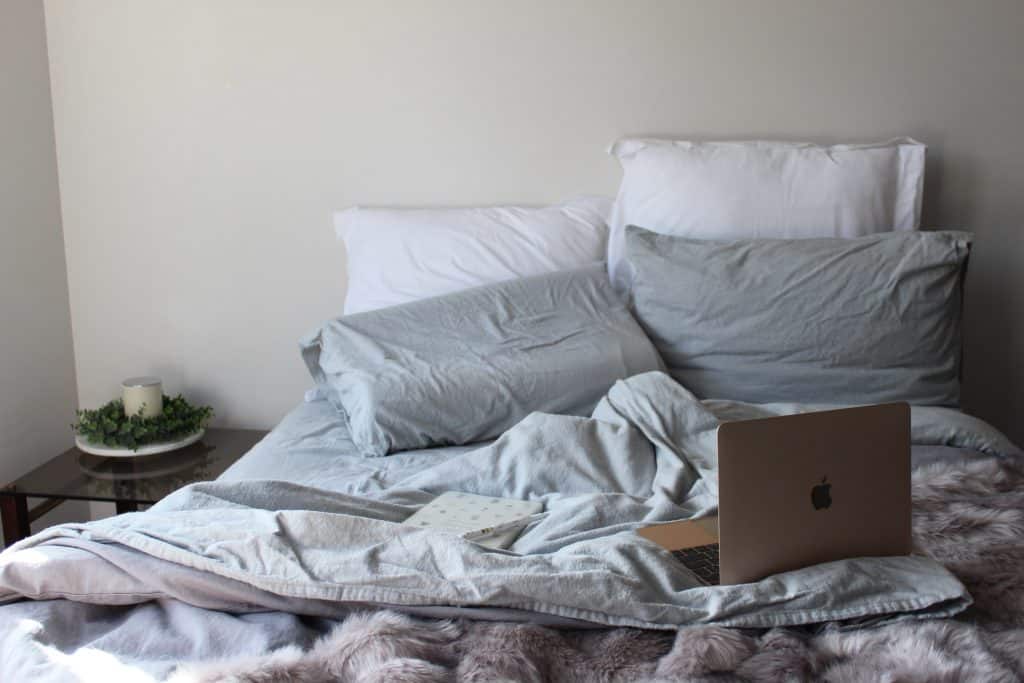 How to Use Your Laptop on the Bed